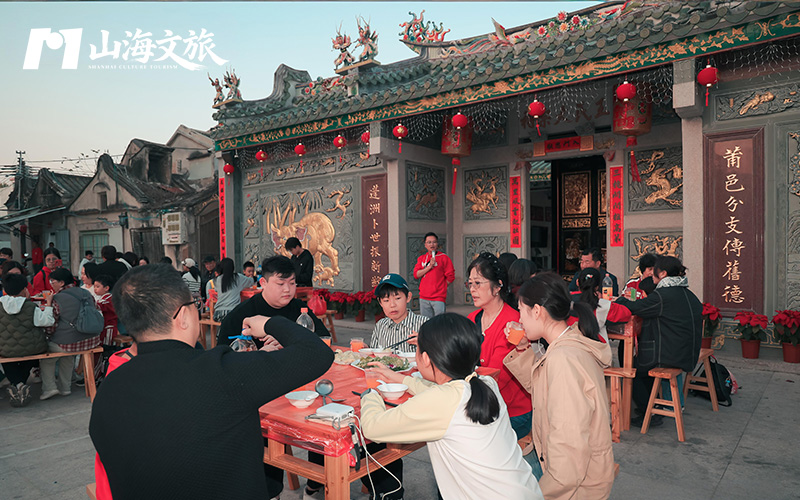 民俗体验:客人动手制作红桃粿